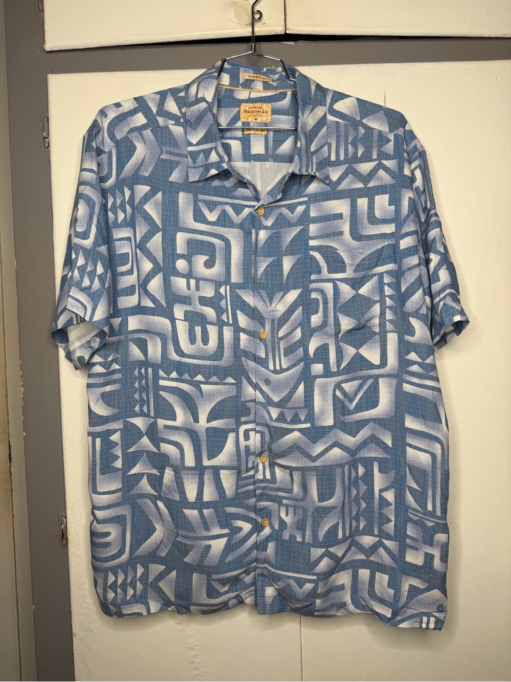 Quiksilver Men's XXL Waterman Shirt Hawaiian Tribal Geo Comfort Fit Blue